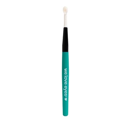 We Love Eyes Eyelid Margin Scrub Brush Review – Worth It?